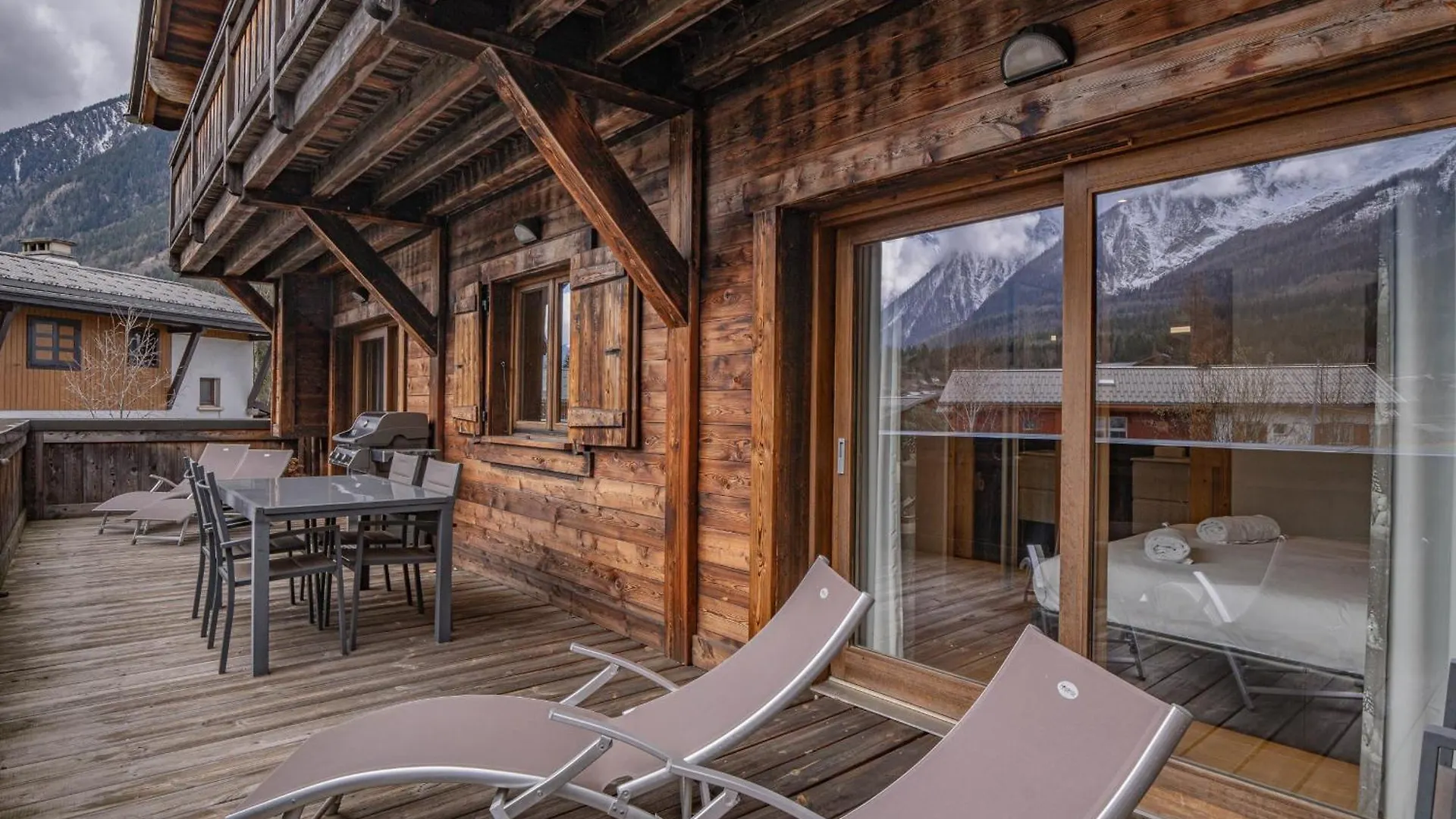 Grand Paradis- Modern 3 Bedroom Apartment With Spectacular Views Chamonix